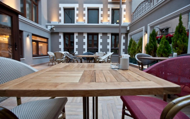 Collage Pera Hotel - Special Class