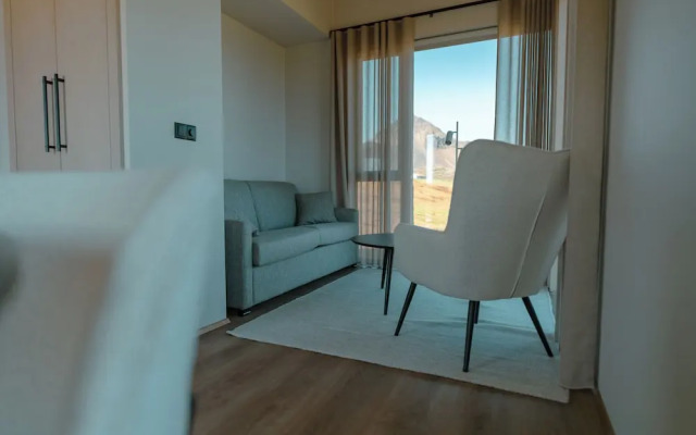 Peninsula Suites