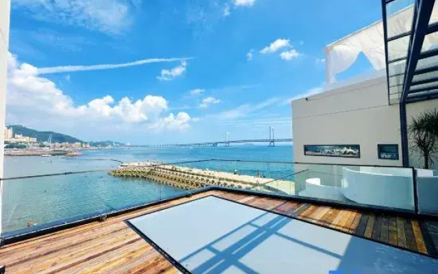 whisper tide hotel