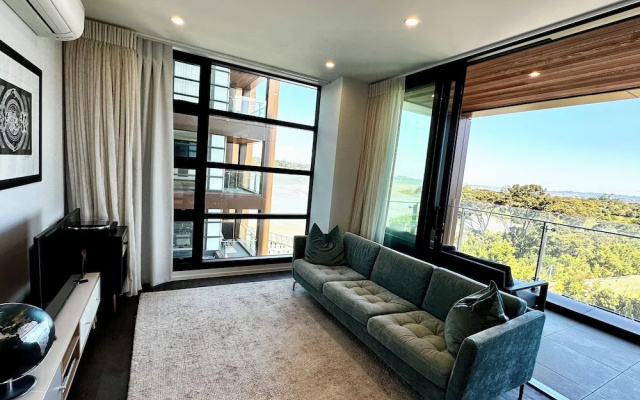 1BR with Balcony Close to Ferry by Zodiak Stays – Guest Rooms – Auckland