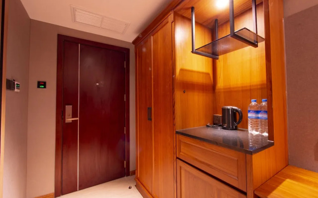 Prince Hotel