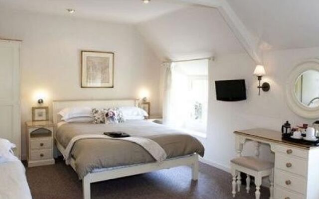 The Hollow Bottom - B&B