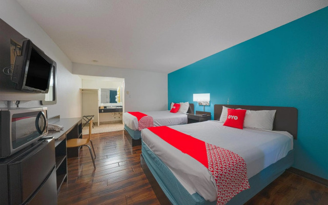 OYO Hotel St. Helens, OR