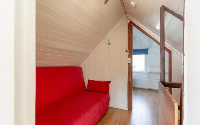 Attractive Holiday Home Near Beach
