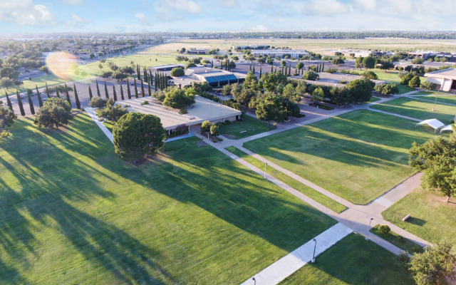 Holiday Inn Express & Suites Midland South I-20 by IHG