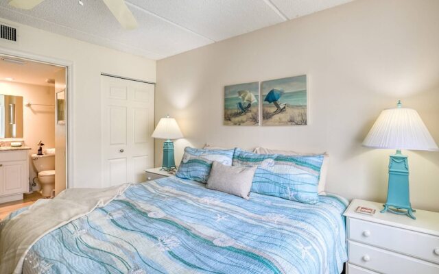 Ocean and Racquet 8110