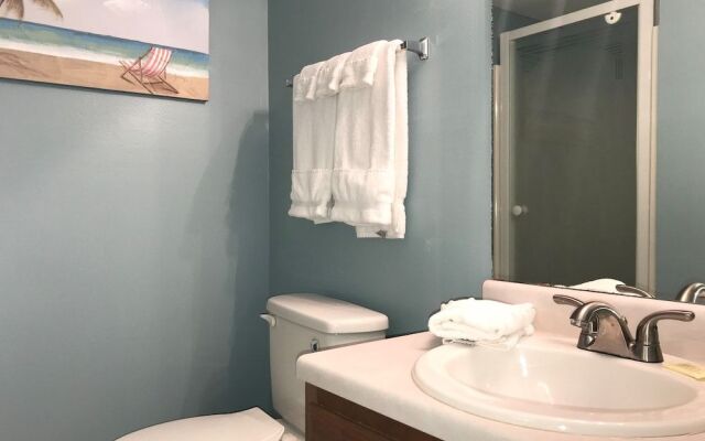 Las Palmas 121 Condo