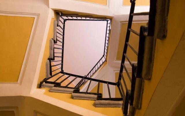 H Hostel Friendly Accommodation