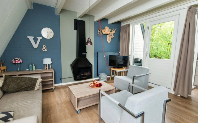 Forest-edge Family Bungalow