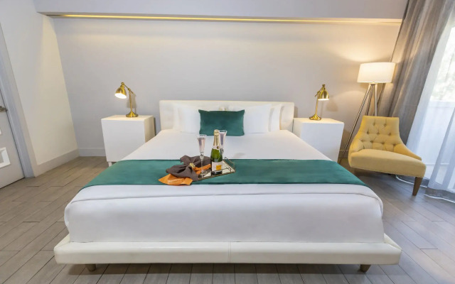 Riviera Hotel South Beach