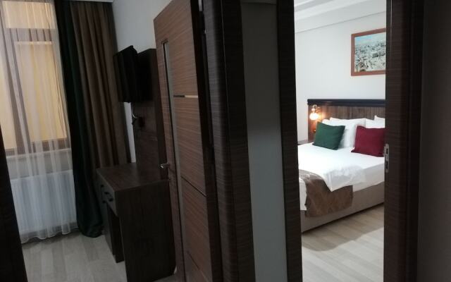 Comfort Suite Hotel