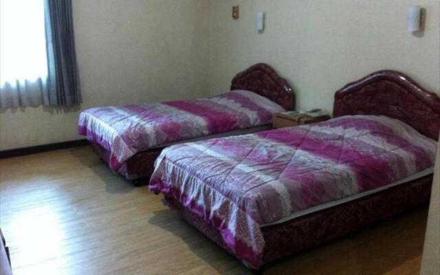 Hotel Bandung Indah by ZUZU