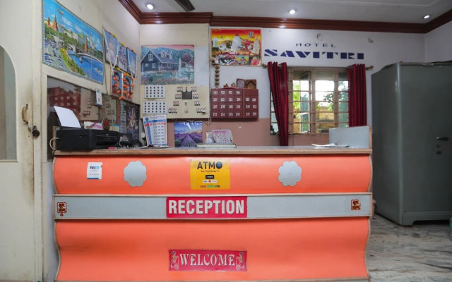 SPOT ON 45472 Hotel Savitri