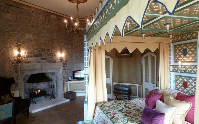 Thornbury Castle, Relais & Châteaux
