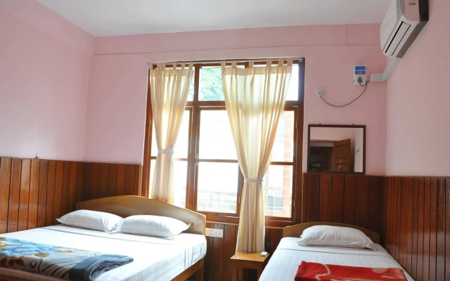 Shwe Nadi Guest House