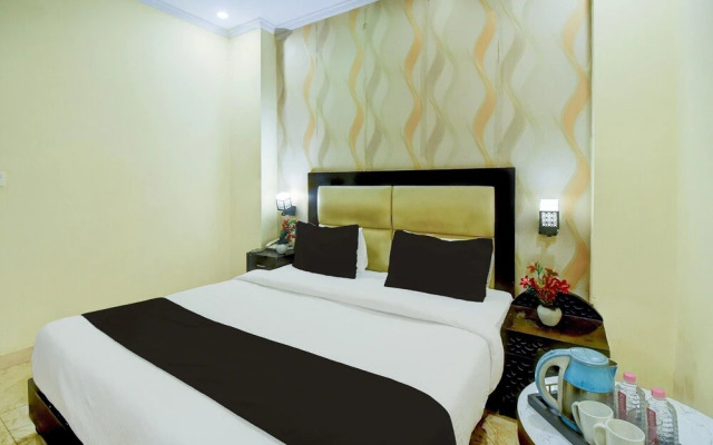 Luxury Stays With Pool Near Akshardham Temple
