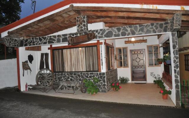Mountain Lodge CheTica