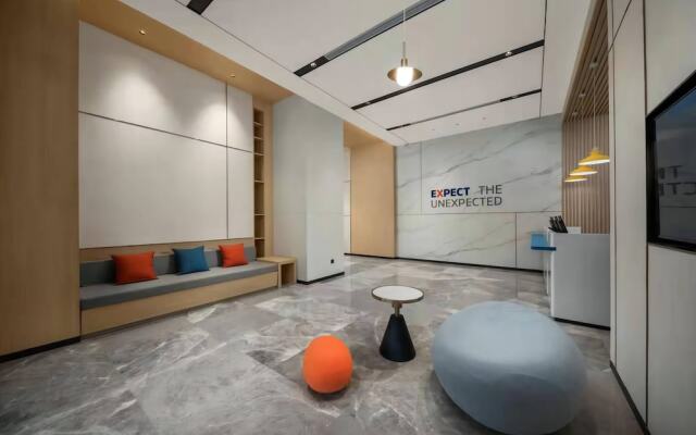 Holiday Inn Express Chongqing Caiyun Lake by IHG