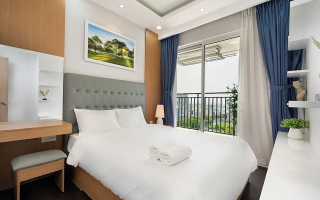 Golden Mansion - Transit Apt Free POOL & GYM