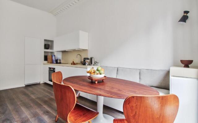 Modern Apt 3bdr/3bath - Louvre Museum/Tuileries