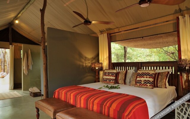 Rhino Safari Camp