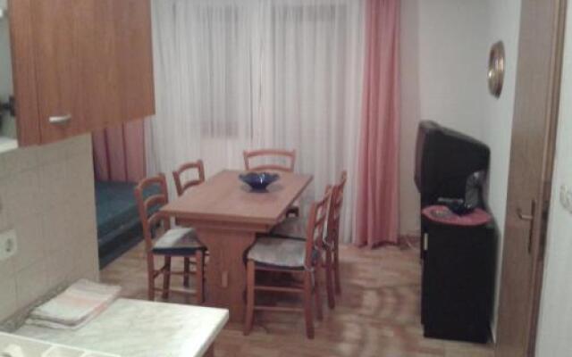Apartmani Mira