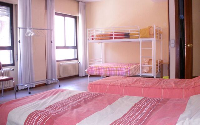 Hispania Residence - Hostel