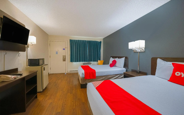 OYO Hotel St. Helens, OR