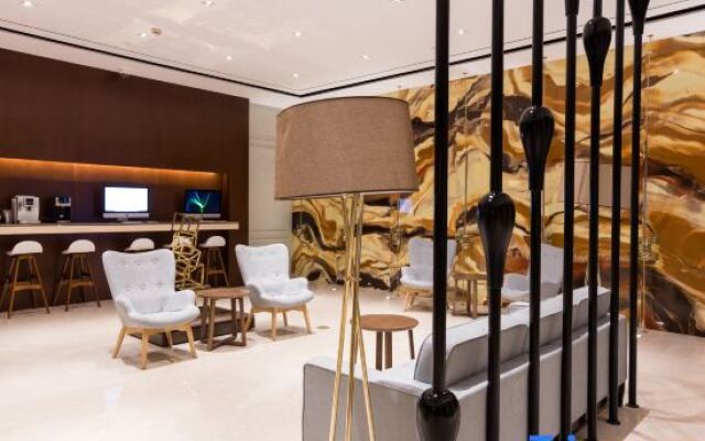 Yitel Premium (Shanghai Jing'an Nanjing West Road)