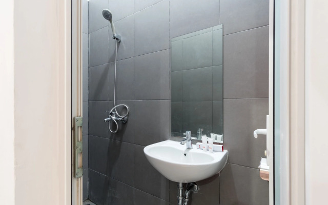 Super OYO 839 Royal Guest House