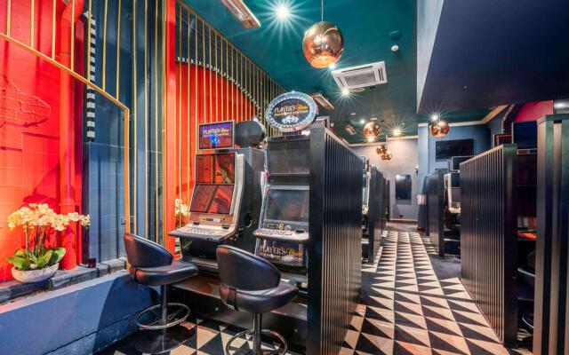 Hotel Harry, Ascend Hotel Collection