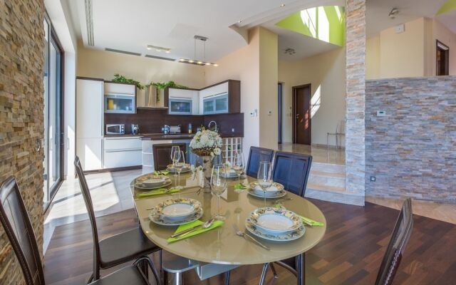 House VILLA SKY