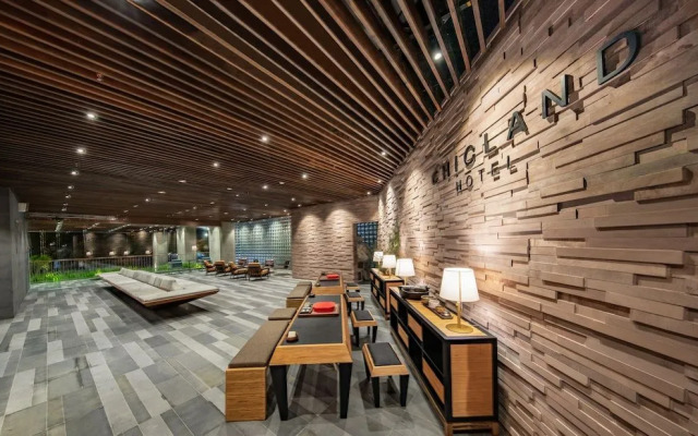 Chicland Hotel