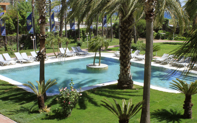 Presa Di Finica Hotel & Suites