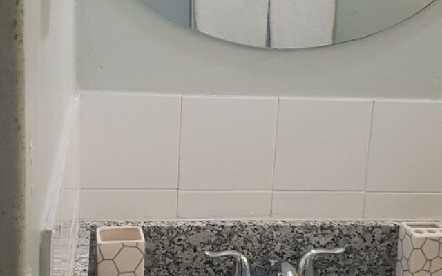 Gated Studio By The Pavillian Mall Near US Embassy Liguanea Kingston