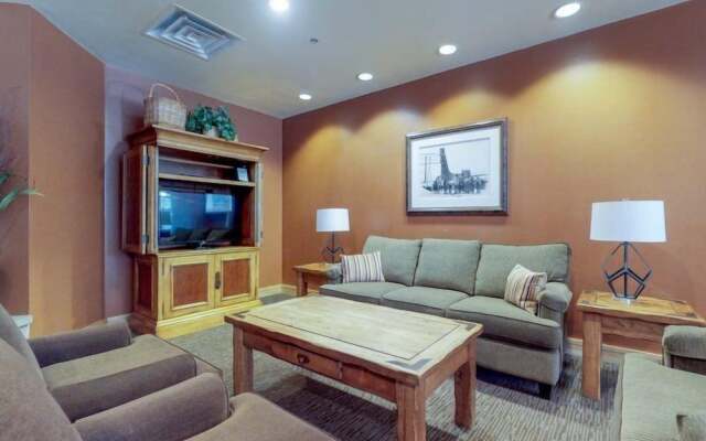 1 Bedroom Mountain Chic Condo in River Run Village Just a Short Walk to Shopping, Dining, and Skiing