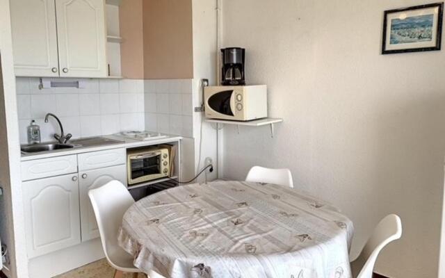 Appartement Balaruc-les-Bains, 1 pièce, 4 personnes - FR-1-503-82