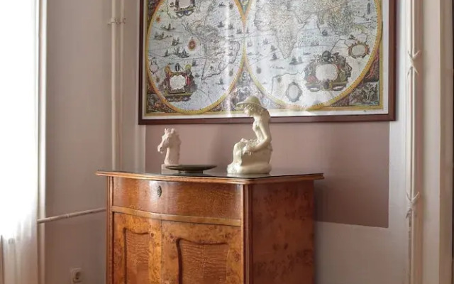 New! Libra Grande Venetian Style Apartment