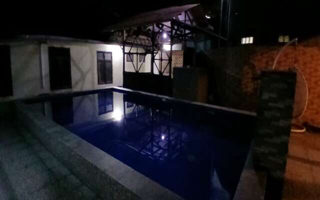 OYO 93861 Adinda Guest House Syariah