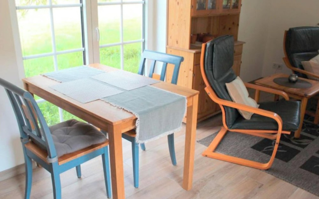 Ferienwohnung am Deich mit Terrasse in Burhave
