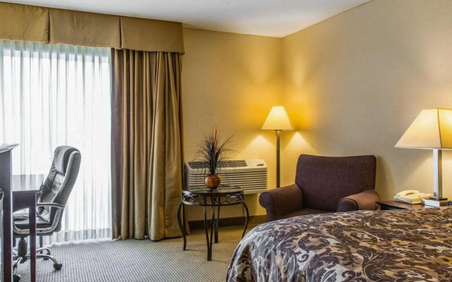 Rodeway Inn & Suites