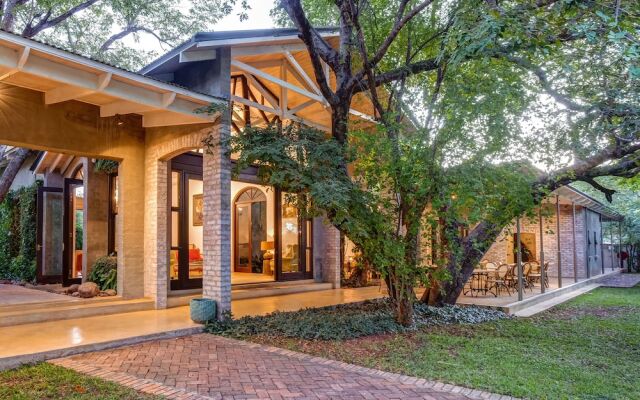 Mbano Manor Hotel Victoria Falls
