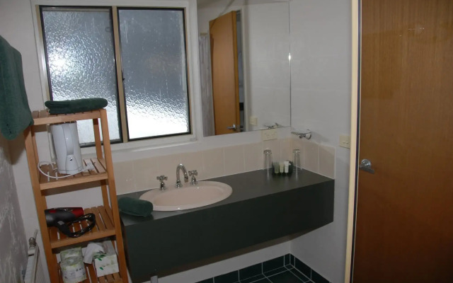 Summit Ridge Alpine Lodge