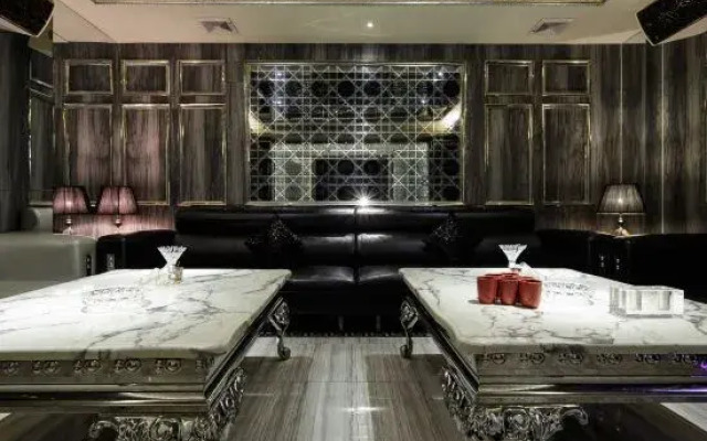 Rich Forex Hotel