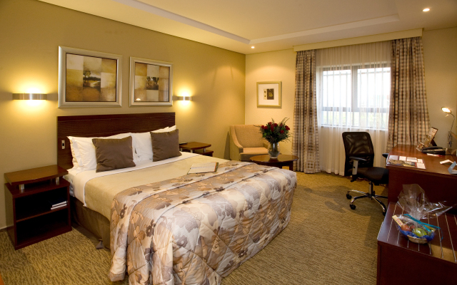 City Lodge Johannesburg Airport, Barbara Road
