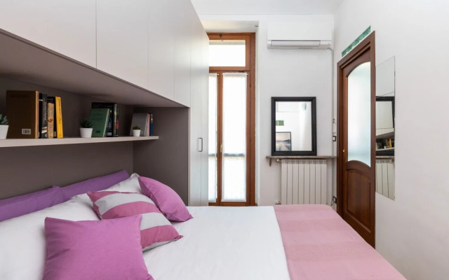 Nice and Cozy Apartment in Crocetta by Wonderful Italy