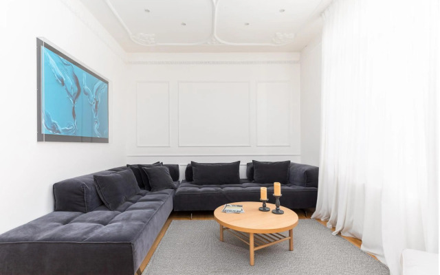 #Zoe: Lovely Penthouse by halu! Apartments