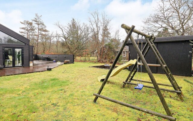 6 Person Holiday Home in Hals