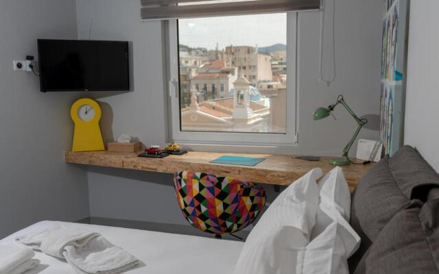 Acropolis Monastiraki Newly Renovated Apartment