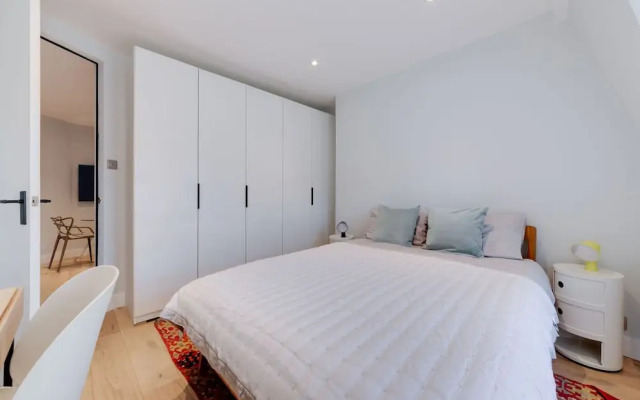 Stairway To Heaven - Fitzrovia - by Frankie Says